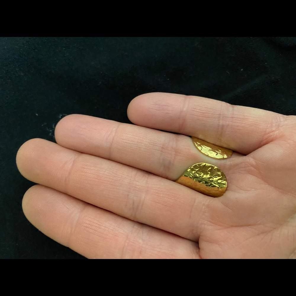 Ring - Picture 2 of 2